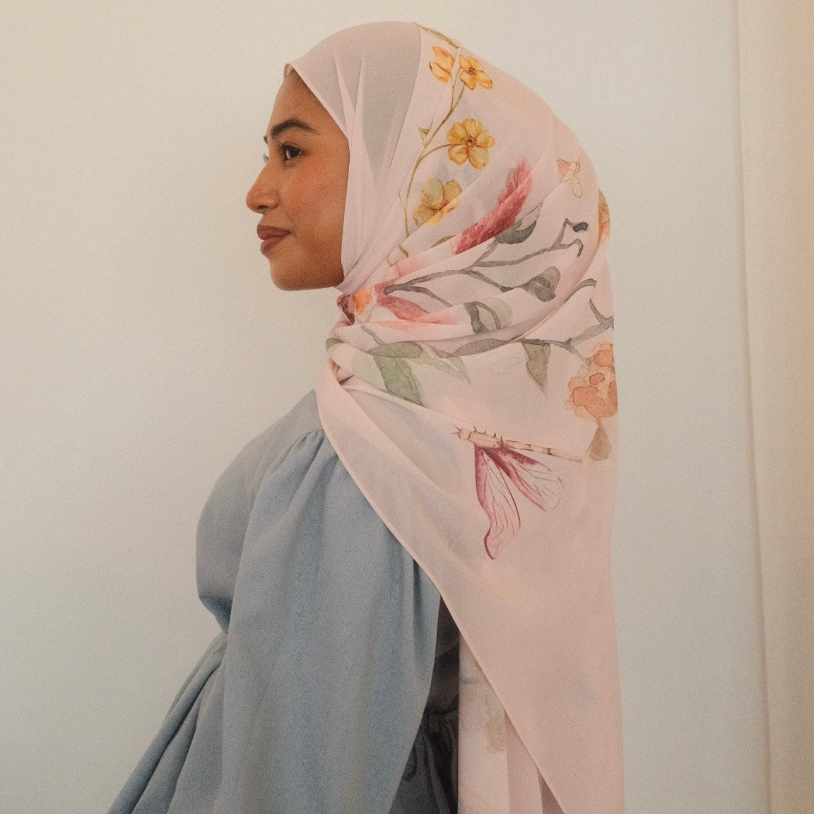 (PO) Zahra in Blush Meadow