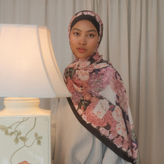 In Her Light - Jaminah