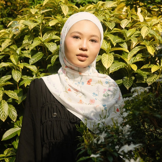 Mayson Fayra in White