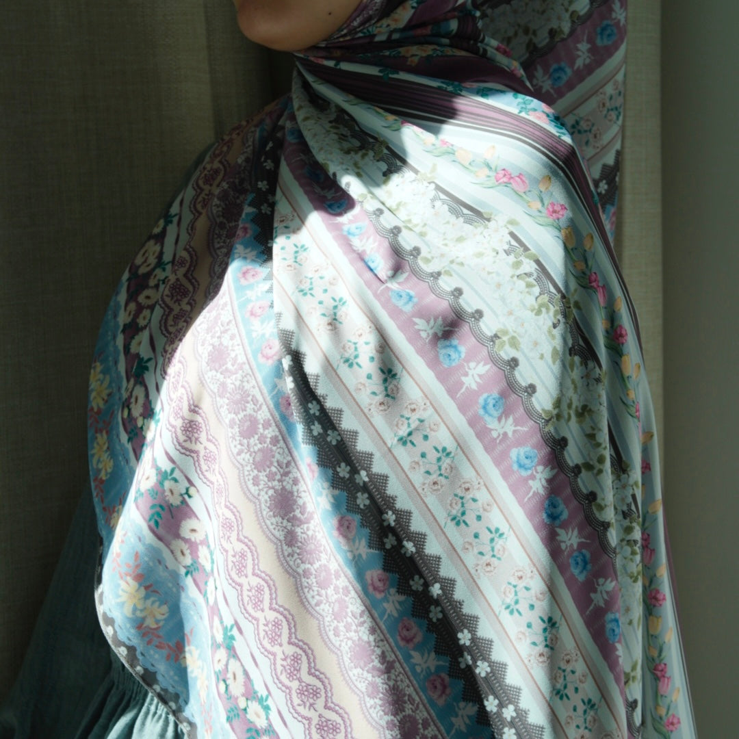 Floral Tapestry - Tea Rose