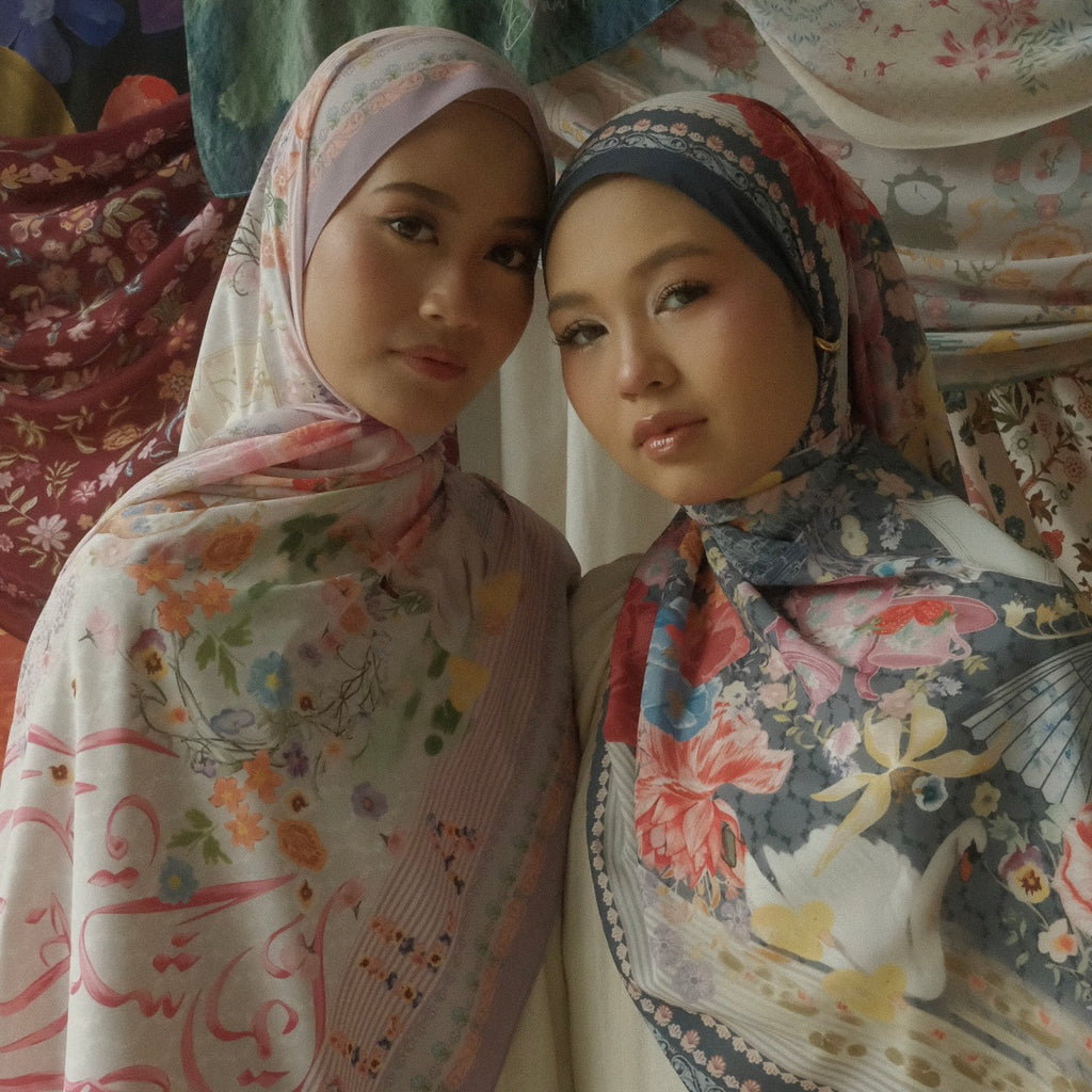 Dahlila’s Collage - Obsidian