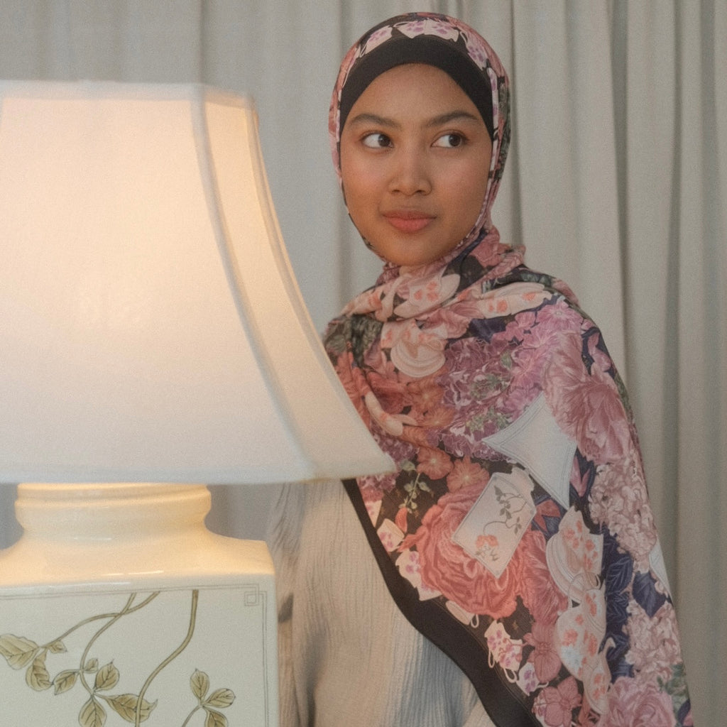 In Her Light - Jaminah