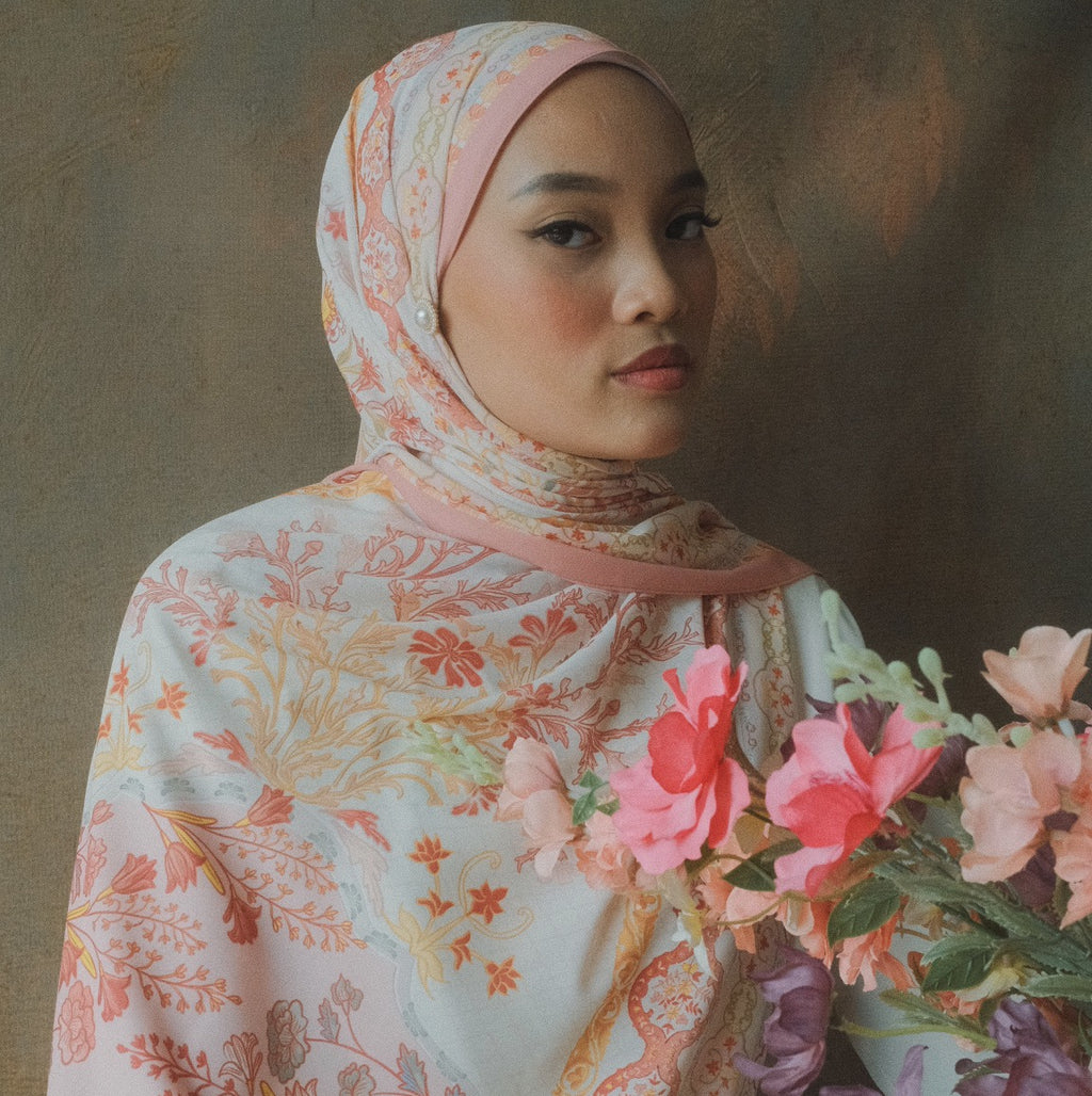 Puspa in Ratna