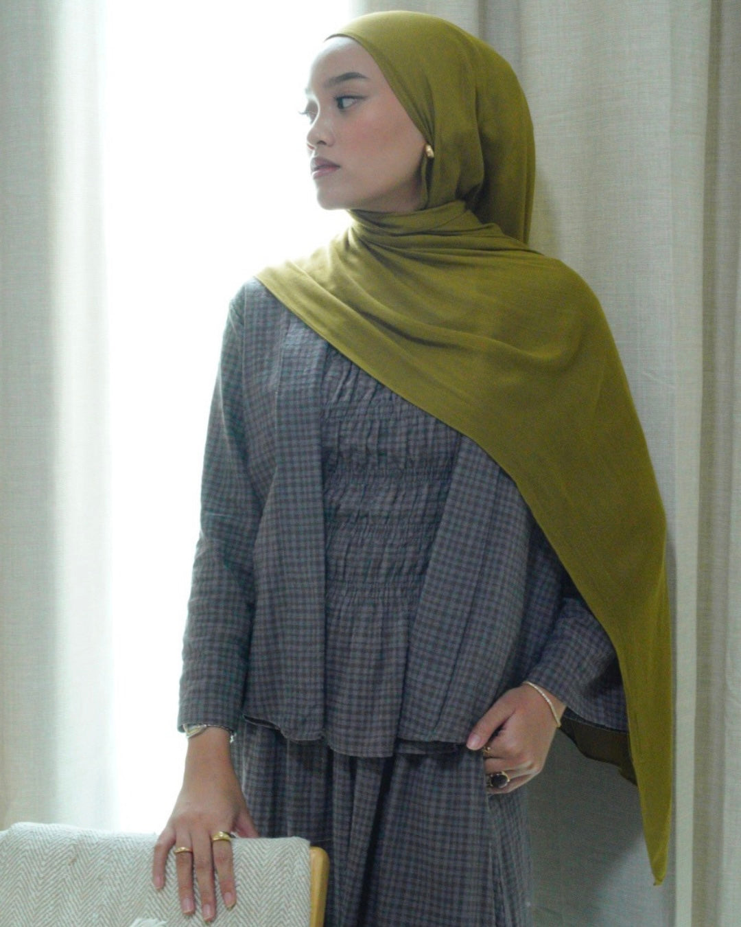 Kebaya Dahlila in Kelabu Batu