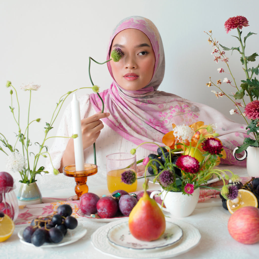 Mama’s Table in Peony Glacé