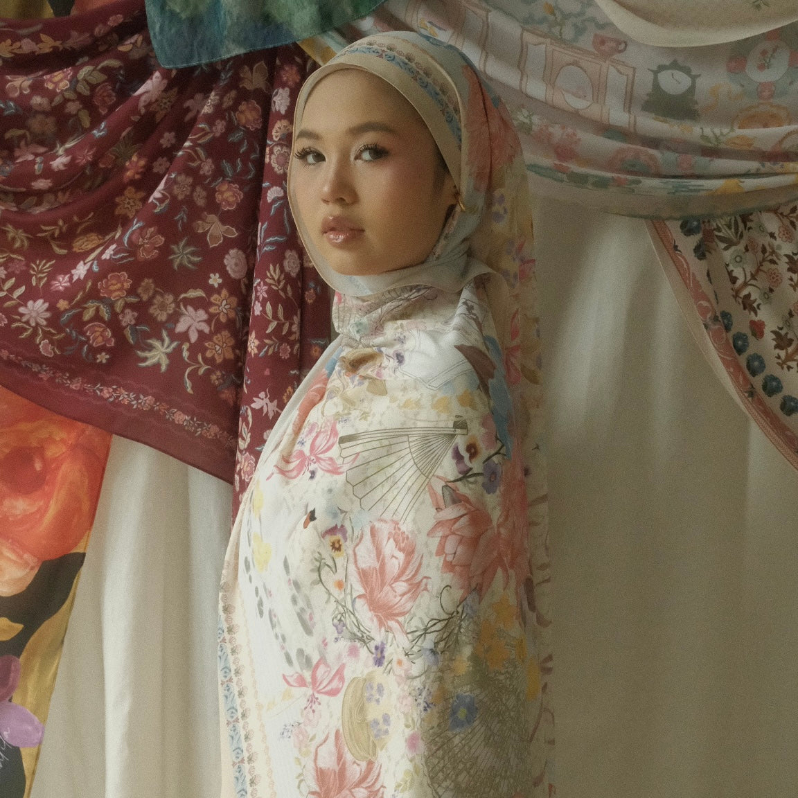 Dahlila’s Collage - Butterveil